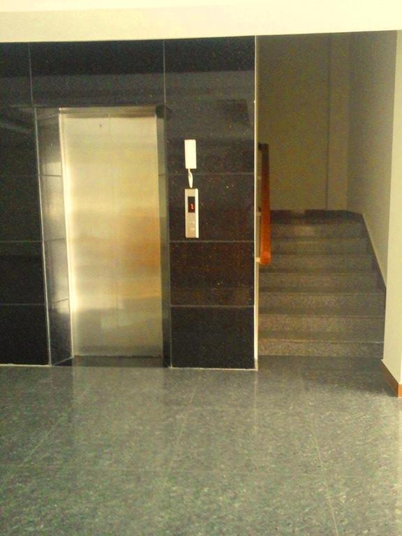 Tan Tower Hotel Пном Пен Екстериор снимка